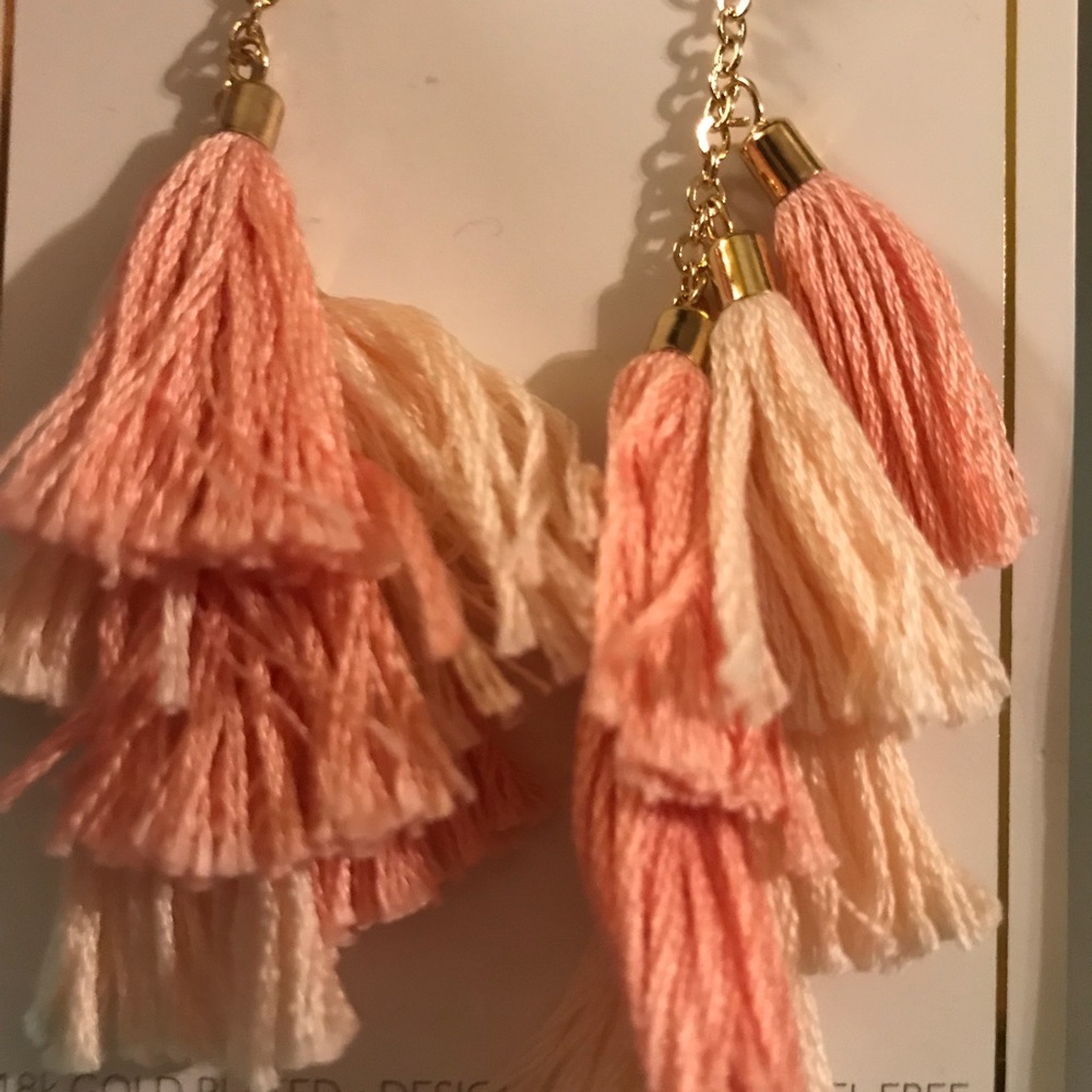 NEW  Etikka pierced earrings